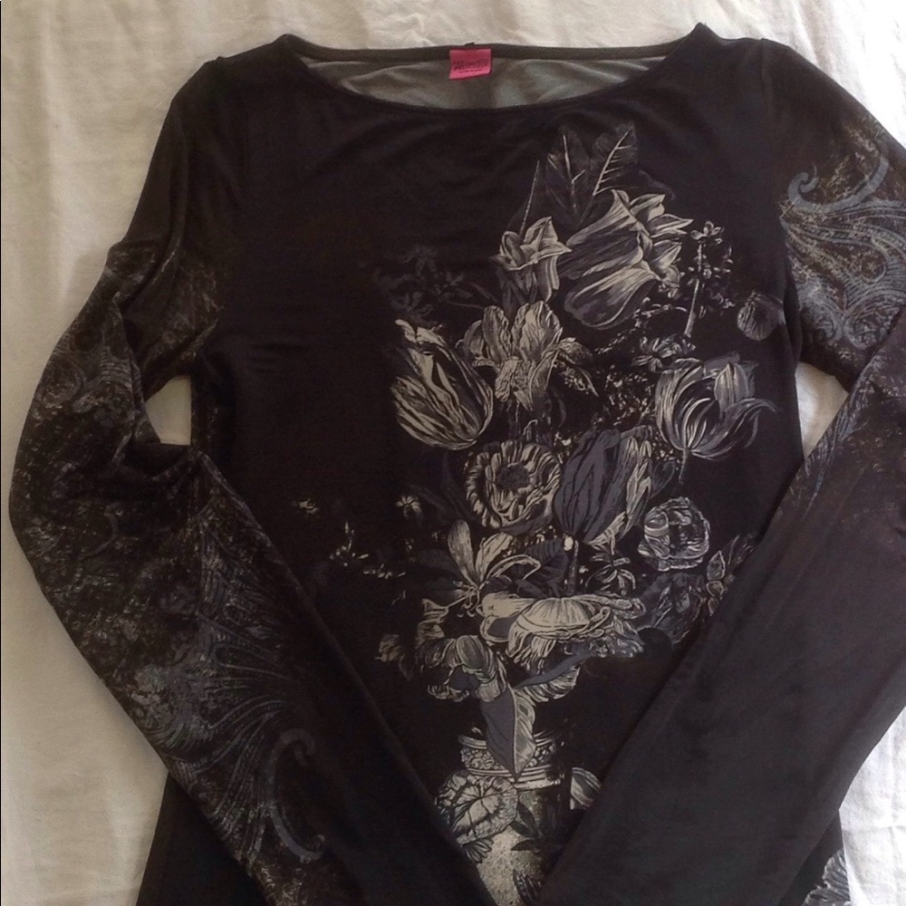 Save The Queen Tunic Top